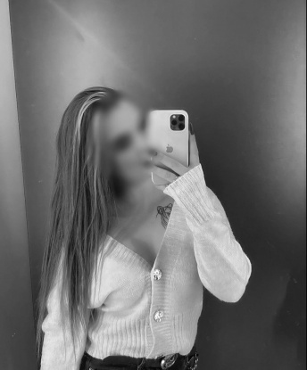 Со мной ты окунешься в мир страсти и наслаждения. 💋🔥
Я опытная индивидуалка из Москвы с умопомрачительным телом и чувственными губами. Обещаю, что ты от меня не останешься разочарован. Мои услуги распространяются на классический секс, оральные ласки, массаж и многое другое. 😈💦
Не бойся обращаться ко мне, я всегда дружелюбна и открыта для новых приключений. У меня есть множество положительных отзывов от довольных клиентов. Ты уверенно можешь рассчитывать на качественное и безопасное время, проведенное со мной. 💯⭐
Для твоего комфорта, я живу в уютной квартире в Москве, где мы сможем насладиться нашими совместными моментами. Я уверена, что ты останешься очарован и захочешь вернуться ко мне снова и снова. 🌹💖
Не откладывай на потом - свяжись со мной прямо сейчас и погрузись в мир наслаждения и страсти! Я уже жду тебя... 💋💫 Инна